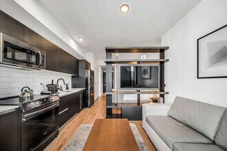 398 NE 5th St in Miami, FL - Foto de edificio - Building Photo