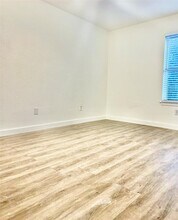 5903 Cougar Dr in Austin, TX - Building Photo - Building Photo