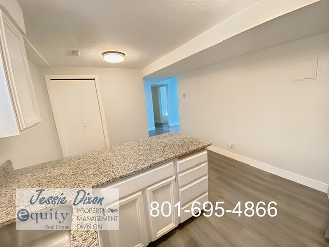 792 Shepard Ln in Farmington, UT - Building Photo - Building Photo