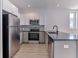 Avenue V in Philadelphia, PA - Building Photo