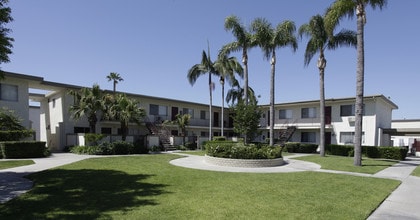 Sea Wind Apartments in Anaheim, CA - Foto de edificio - Building Photo