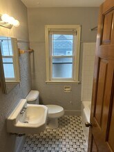3724 N 55th St, Unit Lower in Milwaukee, WI - Building Photo - Building Photo