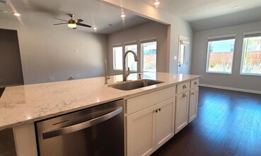 2613 Danbury Ln in Leander, TX - Foto de edificio - Building Photo