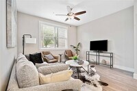 1620 Oak Tree Dr photo'