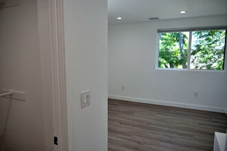 13538 Remington St in Los Angeles, CA - Building Photo - Building Photo