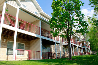 Brickstone Townhomes in Chaska, MN - Foto de edificio - Building Photo