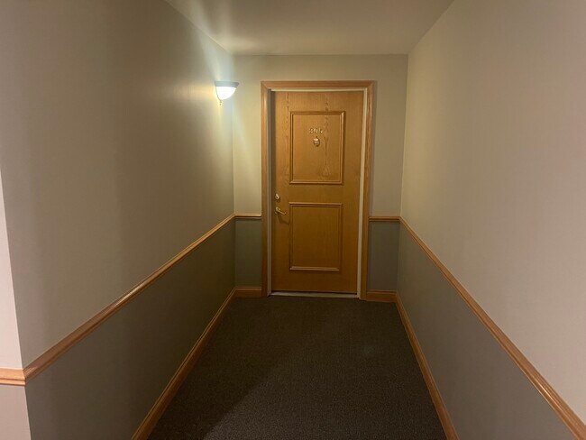 6400 N Northwest Hwy in Chicago, IL - Building Photo - Building Photo