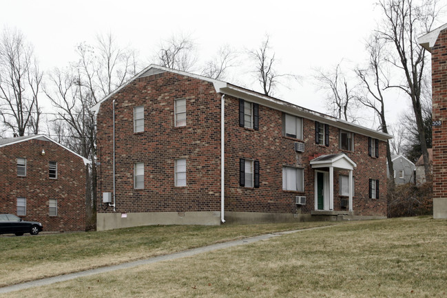 Meadowood Apartments in Louisville, KY - Building Photo - Building Photo