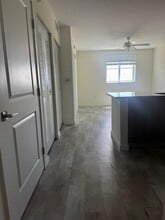 11220 SW 2nd St, Unit A2 in Miami, FL - Foto de edificio - Building Photo