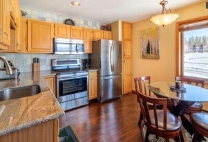 226 CR 4421 in Grand Lake, CO - Building Photo