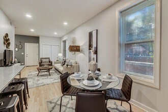 1422 W Lexington St in Chicago, IL - Building Photo - Building Photo