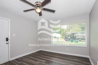 715 Schroder Ave NE in Aiken, SC - Foto de edificio - Building Photo