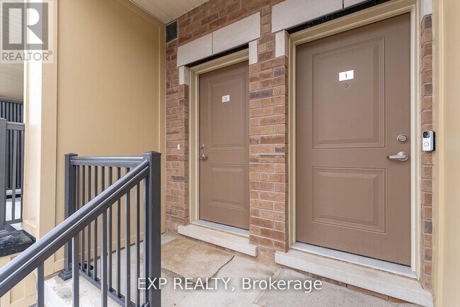465 Beresford Path in Oshawa, ON - Building Photo - Building Photo