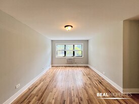 696 Elm Pl in Highland Park, IL - Building Photo