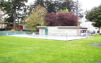 Pinewood Station in Gresham, OR - Building Photo - Building Photo