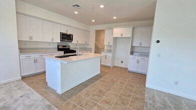 4370 S Alegre Privado in Ontario, CA - Foto de edificio - Building Photo