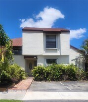 9711 NW 4th Ln in Miami, FL - Building Photo