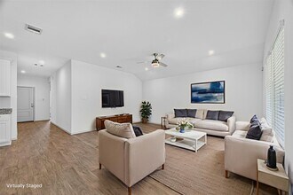 9721 Chelsea St in Texas City, TX - Building Photo - Building Photo