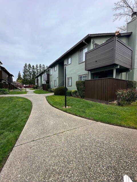 5421 El Camino Ave, Unit 23 in Carmichael, CA - Building Photo
