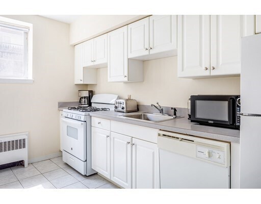 45 Green St in Brookline, MA - Building Photo