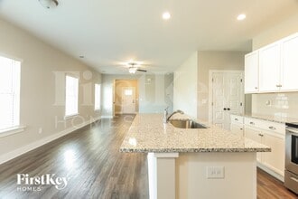 1397 Woodridge Pl, Unit 1 in Gardendale, AL - Building Photo - Building Photo