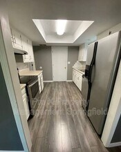 5615 S Farm Rd 163 in Springfield, MO - Building Photo - Building Photo