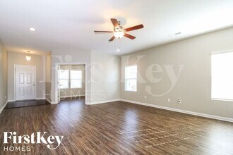 4317 Lochurst Dr in Pfafftown, NC - Building Photo - Building Photo