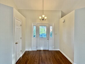 144 Gigi Ln in Loudon, TN - Building Photo - Building Photo