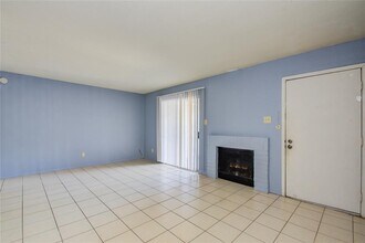 12506 Ashford Meadow Dr-Unit -C-D in Houston, TX - Building Photo - Building Photo