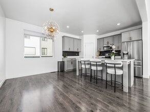 439 S Meadow Garden Rd in American Fork, UT - Foto de edificio - Building Photo