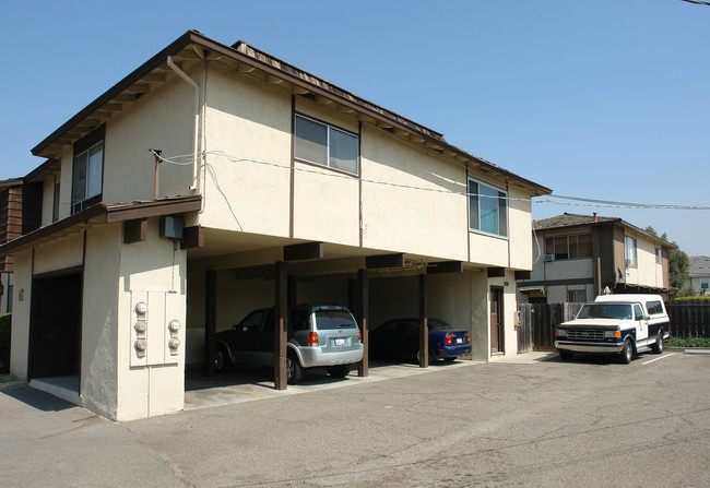 503 Penitencia St in Milpitas, CA - Foto de edificio - Building Photo