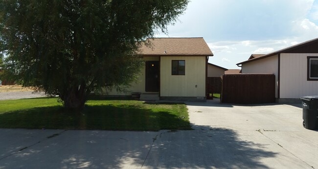 1715 Ashley Ave in Riverton, WY - Building Photo - Building Photo