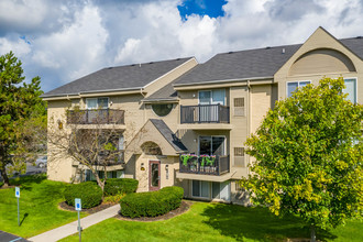 Adams Creek in Auburn Hills, MI - Foto de edificio - Building Photo