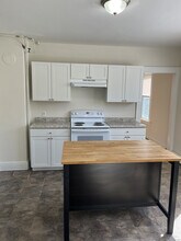 162 College St in Middletown, CT - Building Photo - Building Photo