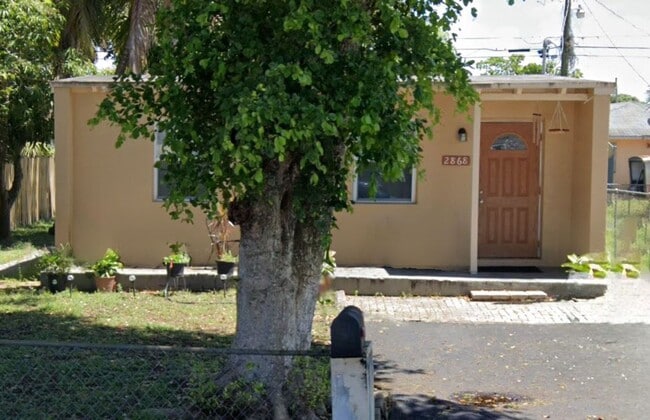 2868 NW 8th St in Fort Lauderdale, FL - Building Photo - Building Photo