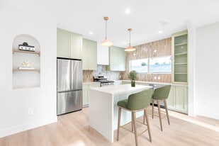 1237 Orange Grove Ave in West Hollywood, CA - Building Photo