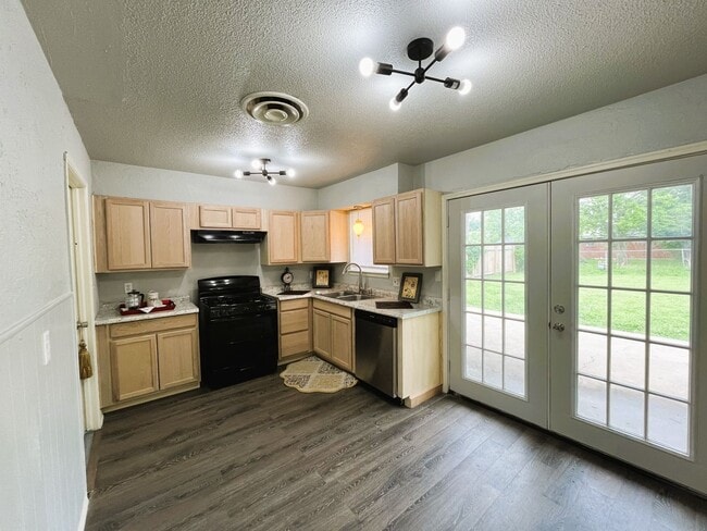2608 Queensbury Rd in Moore, OK - Building Photo - Building Photo