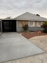 1067 Sweeney Ave in Las Vegas, NV - Building Photo - Building Photo