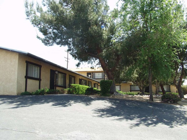 Desert Bell Apartments in Apple Valley, CA - Building Photo - Other