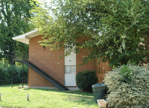 55 Evergreen St in Memphis, TN - Building Photo - Building Photo