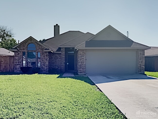 310 Southlake Dr in Forney, TX - Building Photo - Building Photo