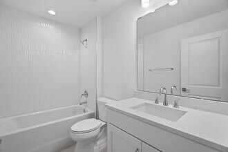 1601 Pinecliff Dr in Apopka, FL - Building Photo - Building Photo