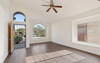 254 E Thomas Jefferson Way in Sahuarita, AZ - Building Photo - Building Photo