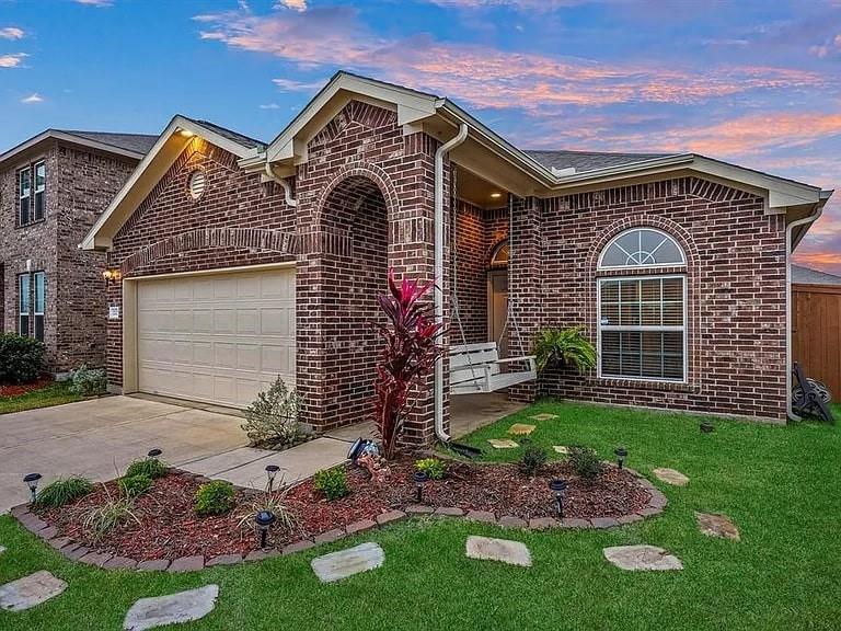 2125 Sand Ridge Dr in Texas City, TX - Building Photo