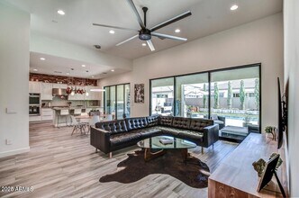 3835 E Cres Place in Chandler, AZ - Building Photo - Building Photo