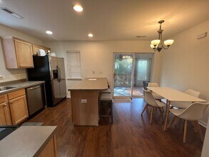 555 Tayrn Dr in Charleston, SC - Building Photo - Building Photo