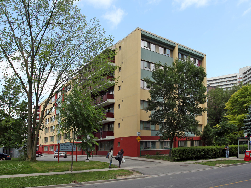 Willowglen Apartments in Toronto, ON - Building Photo