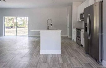 1120 Dartford Dr in Kissimmee, FL - Foto de edificio - Building Photo