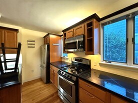 67 Fairfax St, Unit 1 in Somerville, MA - Building Photo