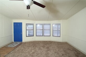 5964 Shenandoah Ave in Las Vegas, NV - Building Photo - Building Photo